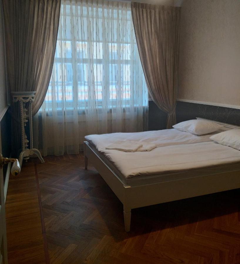 Dictumfactum Luxury